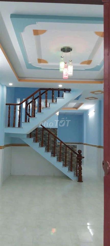 NHÀ SẠCH SẼ GẦN NGÃ TƯ GA TRỆT LẦU, 2PN, HẺM XE HƠI 