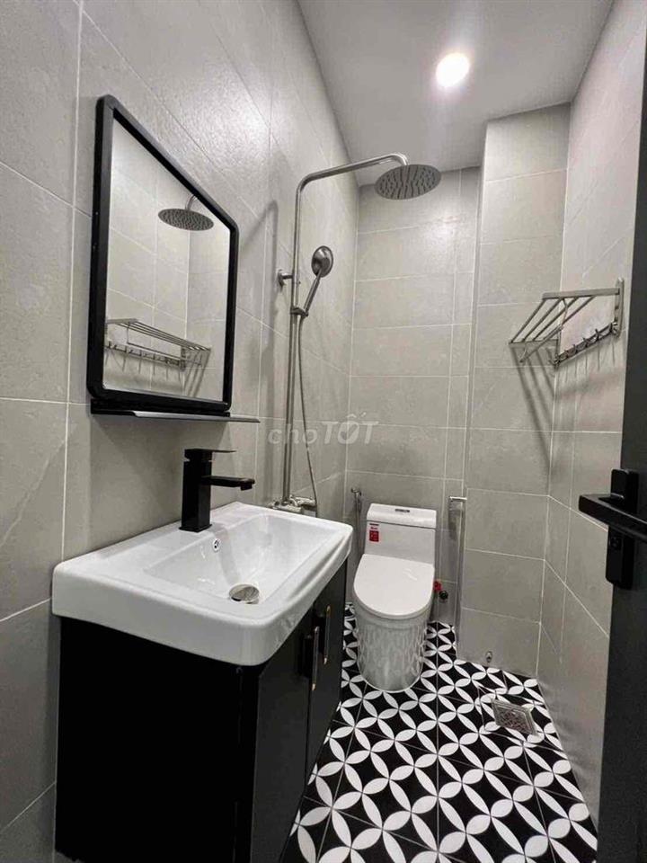 NHÀ ĐẸP MỚI SÁT NGUYỄN THÁI SƠN, TRỆT, 3 LẦU, 4PN, 5WC, ĐƯỜNG XE TẢI
