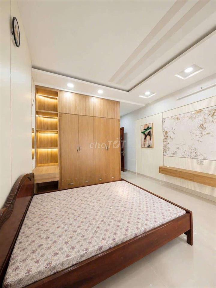 NHÀ ĐẸP HẺM 1 SẸC_ TRỆT _2 LẦU_4PN_5WC_ FULL NỘI THẤT 