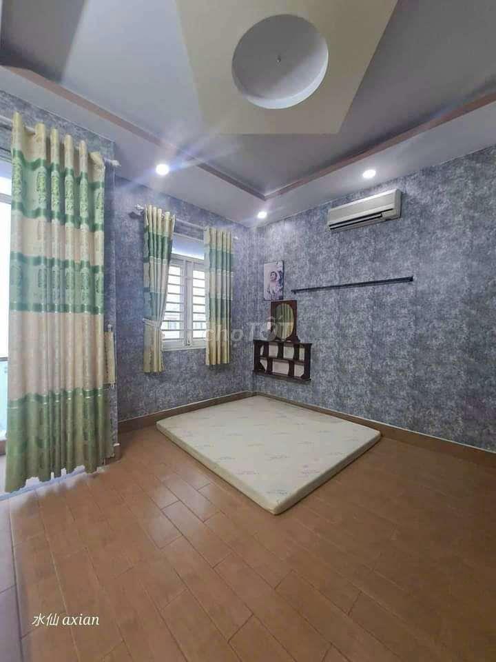 NHÀ SẠCH SẼ DT 5,5*15, TRỆT LẦU, 3PN, 3WC, NỘI THẤT CƠ BẢN 