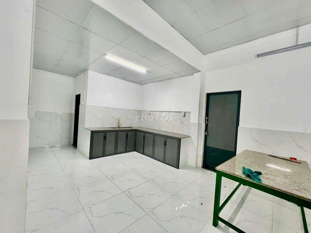 Nhà rộng 9*16 gần chợ cầu Đồng, 1pn rộng, đường xe tải