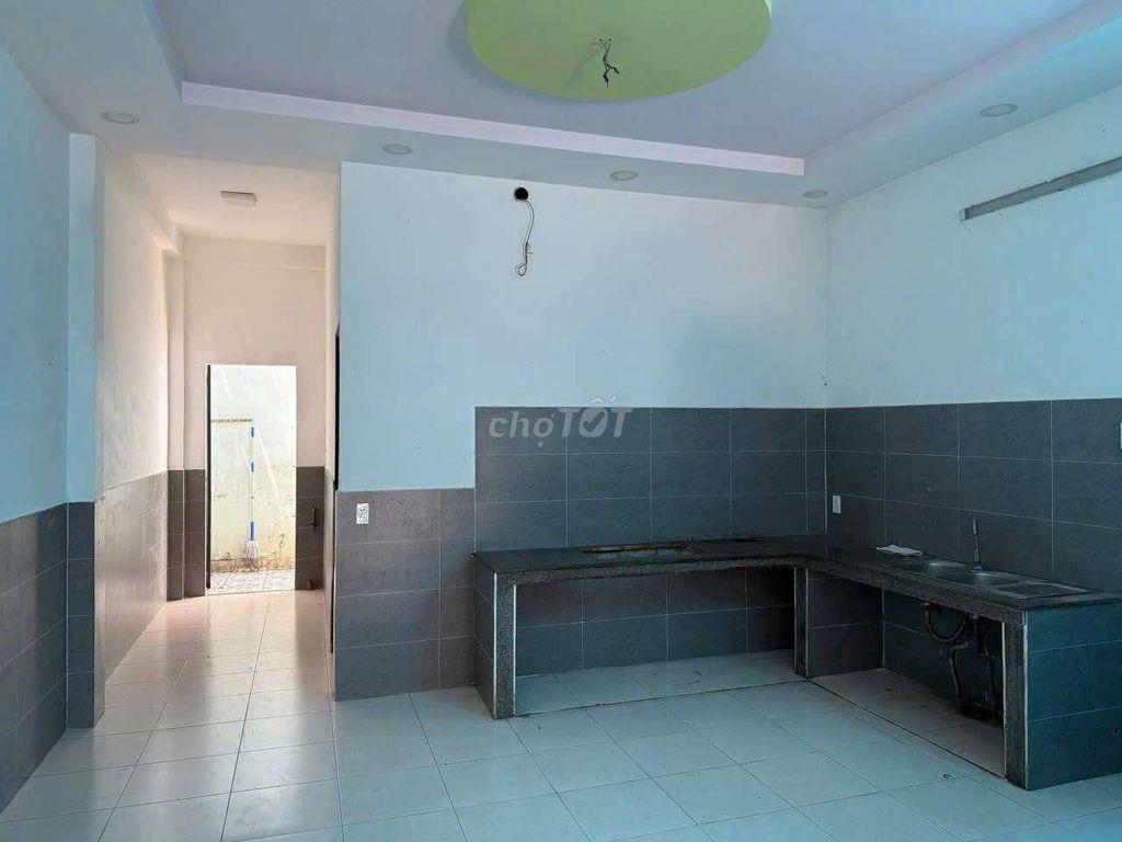 NHÀ HÀ HUY GIÁP GẦN KHU NAM LONG, 4PN, ĐƯỜNG XE TẢI, NỘI THẤT CƠ BẢN 