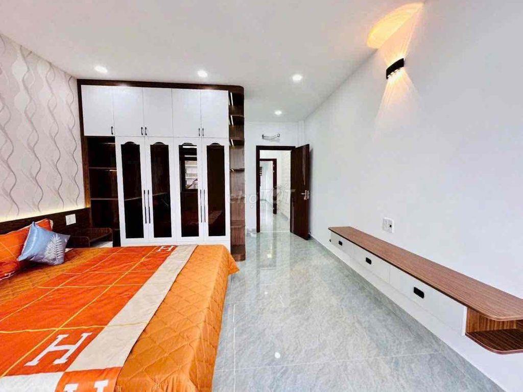 Cho Thuê Nhà Mới Xây DT 4x20 Full Nội Thất 1Trệt 1Lửng 3Lầu 5Pn 5Wc