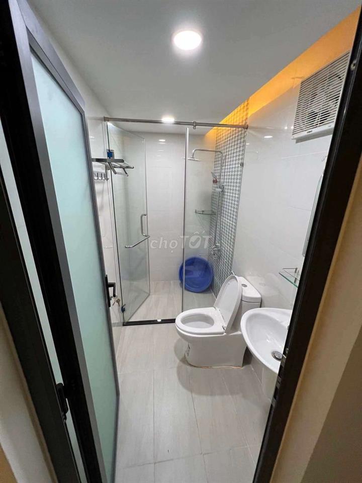 NHÀ SẠCH ĐẸP, DT 4*22, TRỆT LẦU, 4PN, GẦN ĐẠI HỌC NGUYỄN TẤT THÀNH 