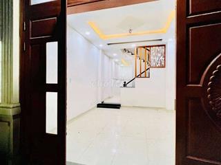 NHÀ SẠCH ĐẸP, DT 4*22, TRỆT LẦU, 4PN, GẦN ĐẠI HỌC NGUYỄN TẤT THÀNH 