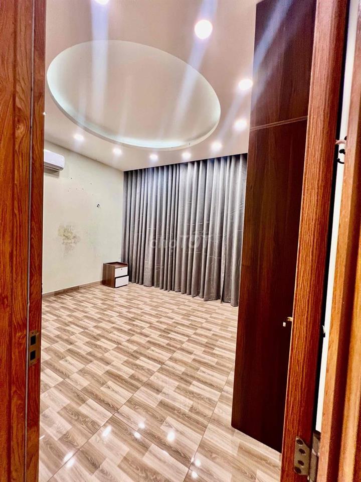 Cho Thuê Nhà DT 8x6m 1Trệt 2Lầu 3Pn 3Wc Hẻm Xe Tải Nội Thất Như Hình