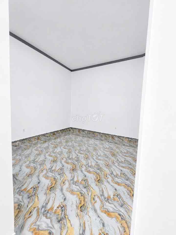 Cho Thuê Nhà Sẳn Nội Thất DT 220m2 1Trệt 3Lầu 4Pn 5Wc Hẻm Xe Tải