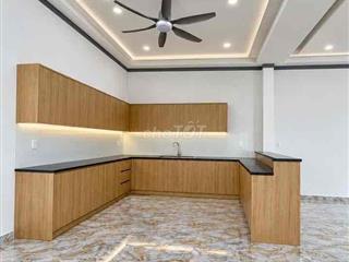 Cho Thuê Nhà Sẳn Nội Thất DT 220m2 1Trệt 3Lầu 4Pn 5Wc Hẻm Xe Tải