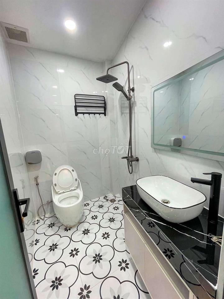 NHÀ PHỔ ĐẸP MỚI KENG, FULL NỘI THẤT CAO CẤP, 4PN, 6WC, ĐƯỜNG XE TẢI 