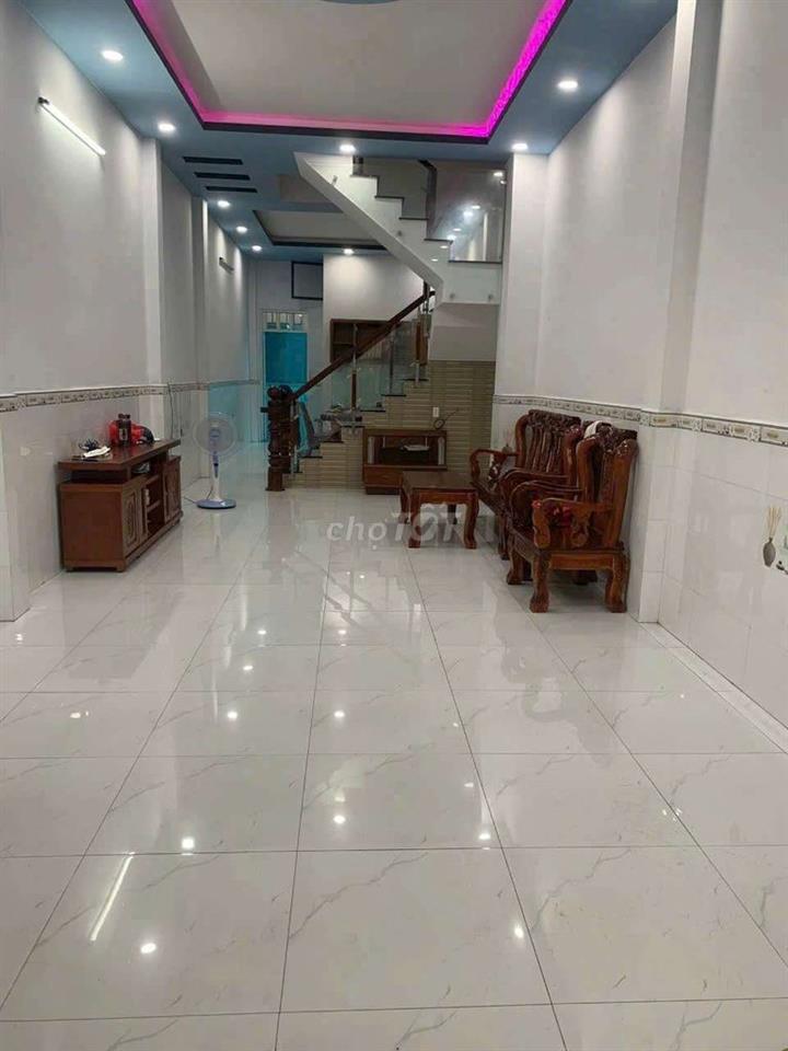 NHÀ GẦN NGÃ TƯ GA, TRỆT, 2 LẦU, 3PN, 4WC, SÂN THƯỢNG, HẺM XE HƠI 