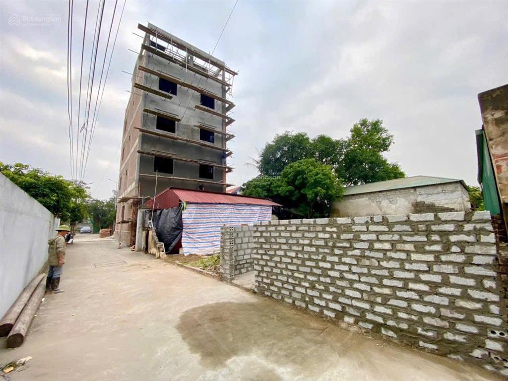 Bán 70,2m2 tại kim ngưu  văn giang  hy vài bước chân ra tới đh bách khoa, ô tô tải vào tận đất