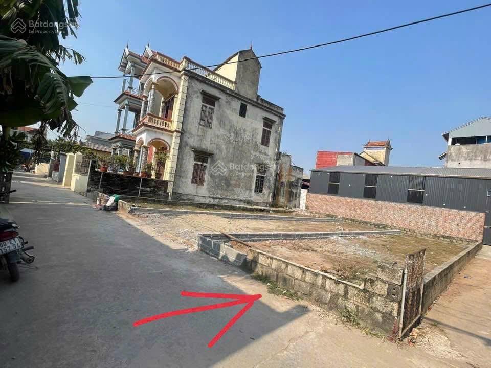 Lô góc thoáng 71,5m2 tại sở đôngnghĩa trụ hưng yên chỉ vài chục mét ra tới cổng phụ đh bách khoa