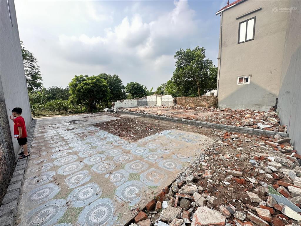 Bán 81,9m2 tại kim ngưu  văn giang  hưng yên trước mặt là toàn bộ cánh đồng dự án đh bách khoa