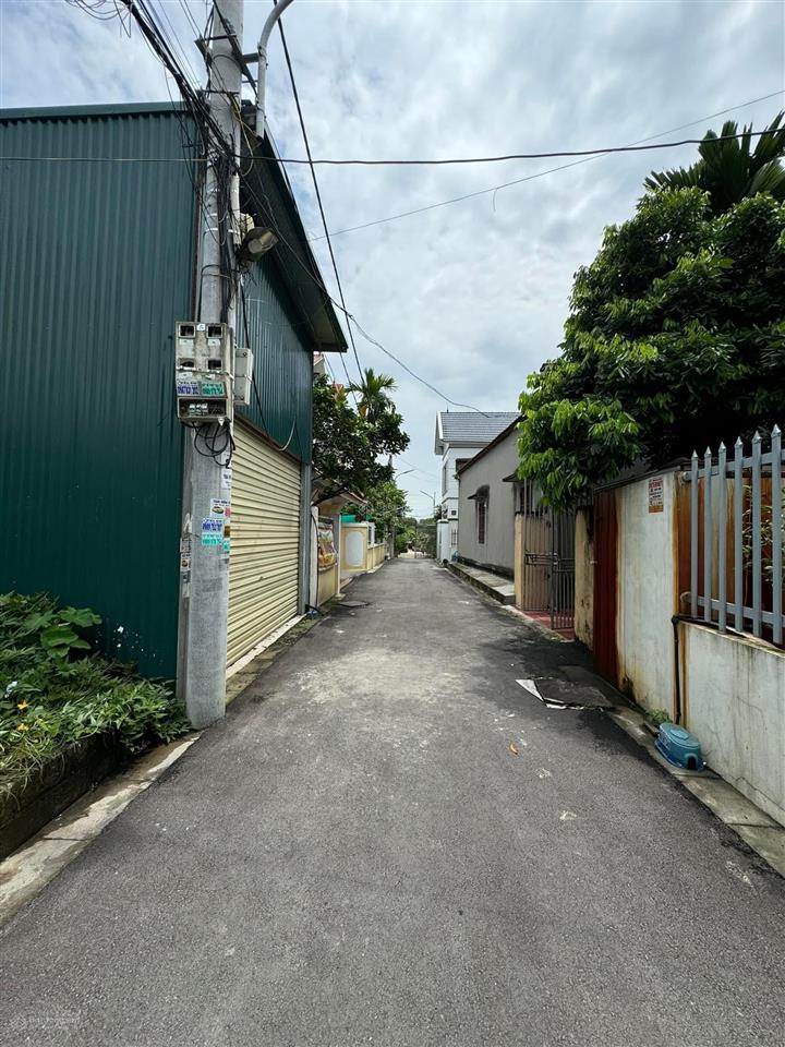 Bán 70,9m2 chỉ vài bước chân ra tới vinhomes 234 và khu công nghiệp công nghệ cao cùng đường vđ4