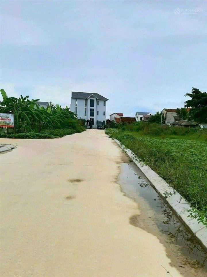 Bán lô góc đẹp khu đấu giá sở đông  nghĩa trụ  hưng yên, bao quanh là đh bách khoa cs ii