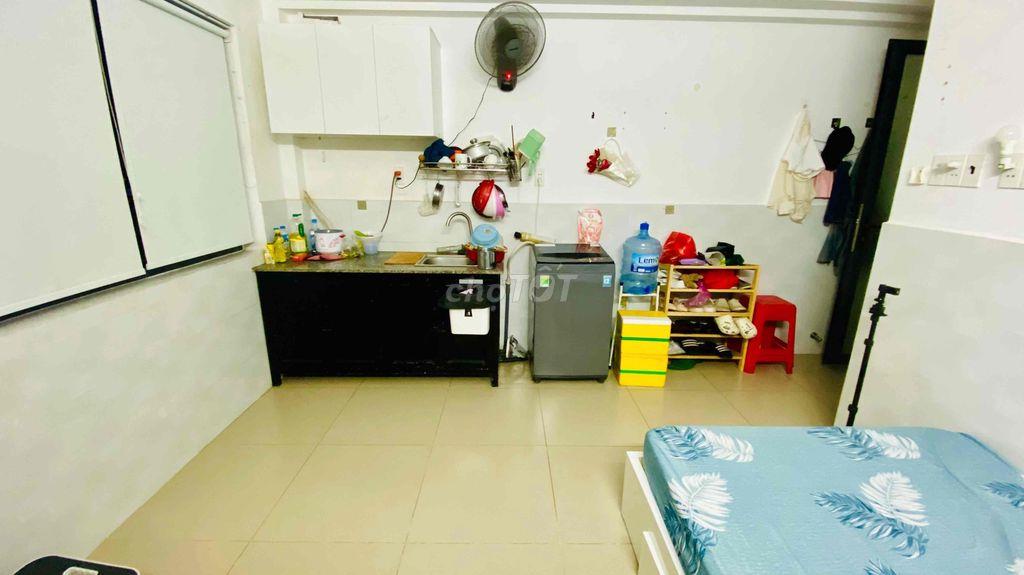 PHÒNG CHUẨN SINGGAPOR, GÁC LỬNG, FULL NỘI THẤT, THANG MÁY, GIỜ TỰ DO