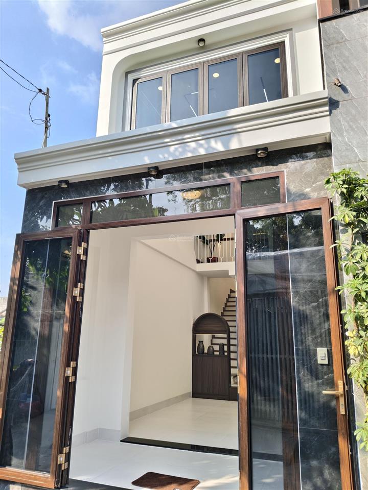 Nhà phố mới full nội thất 50m2 gần bx buýt hiệp thành