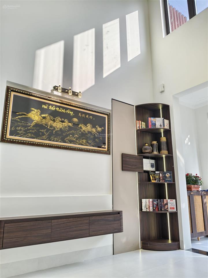 Nhà phố mới full nội thất 50m2 gần bx buýt hiệp thành