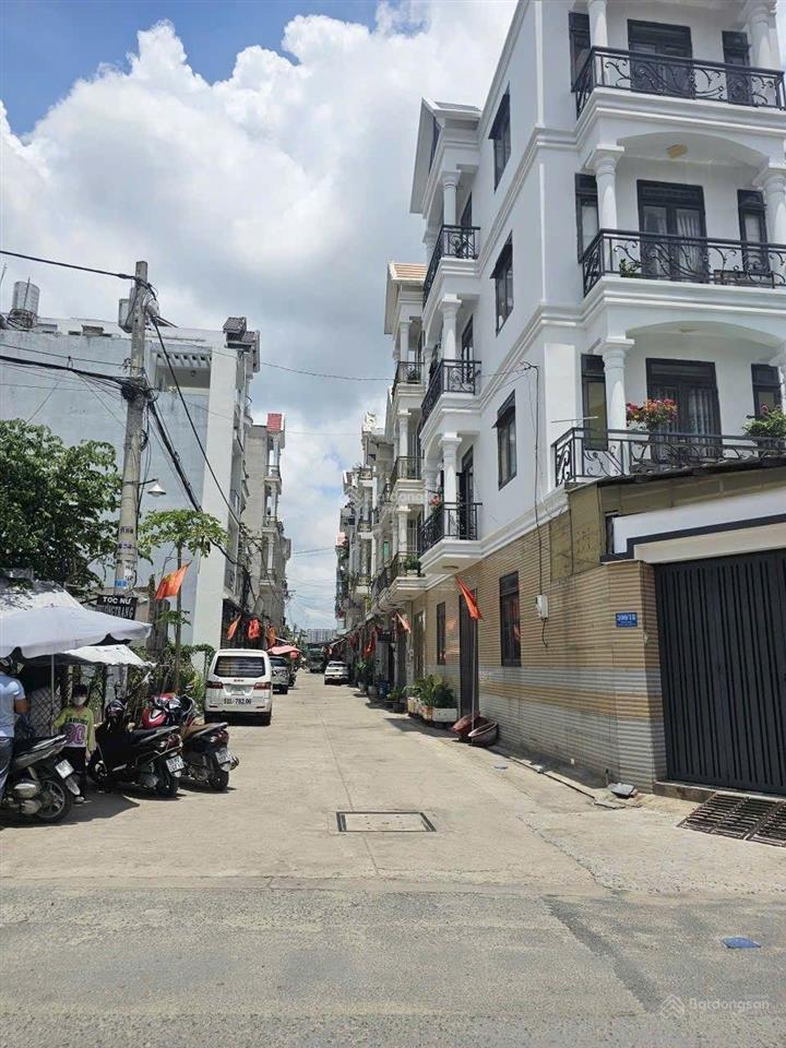 Bán nhà riêng khu phân lô h8m 60m2 gần hiệp thành city