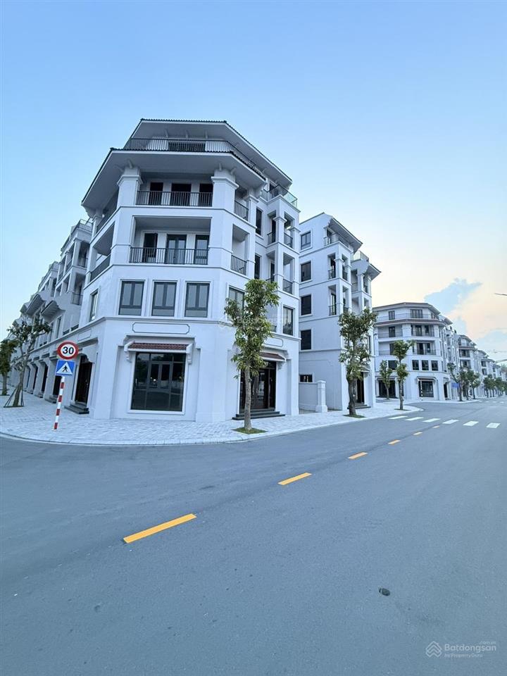 Boutique gate vinhomes global gate 75m2  12tỷ 990 cửa ngõ thương mại tỷ đô giữa lòng hà nội