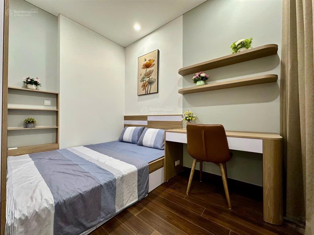 Cho thuê căn hộ cao cấp 2pn  2wc full nội thất xịn mịn  giá chỉ 13,5tr, miễn phí dịch vụ