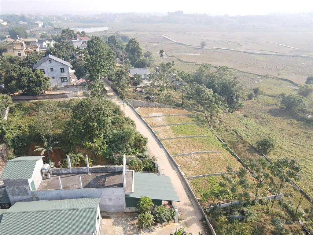 Bán đất 2 mặt tiền  view núi cực đẹp  xây villa chill chill