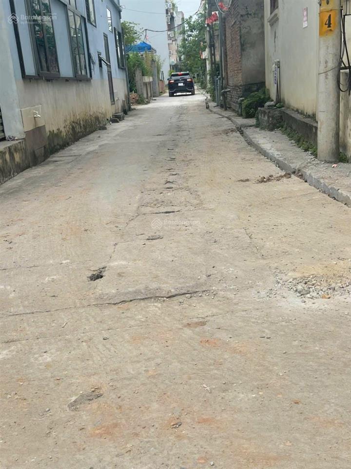 Lô đất chưa qua đầu tư  bám ql6  ô tô tải vào đất chỉ hơn 1 tỷ