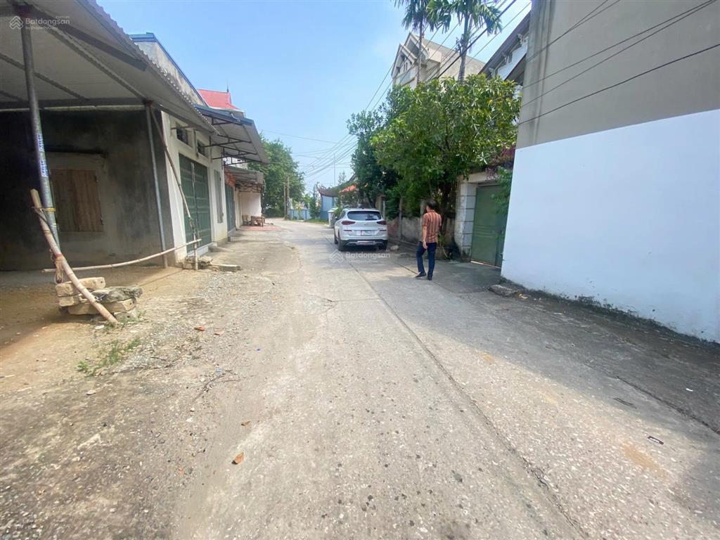 F0 cắt bán lô góc 280m full thổ cư ngay tại trung hoà, bám ql6 chỉ 11,5tr/m