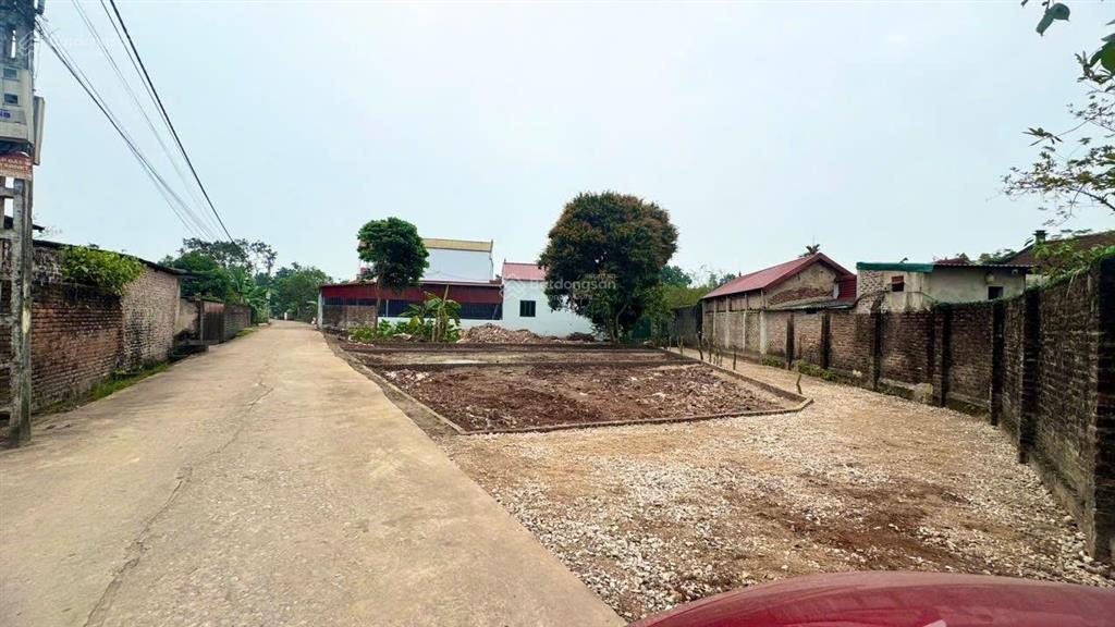 Giá hơn 1 tỷ, 90m2, trục chính 2 mặt tiền. đường ô tô tải thông tại hoàng diệu, chương mỹ