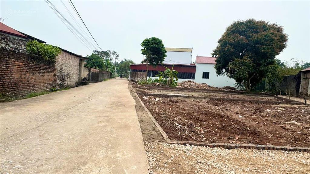 Giá hơn 1 tỷ, 90m2, trục chính 2 mặt tiền. đường ô tô tải thông tại hoàng diệu, chương mỹ