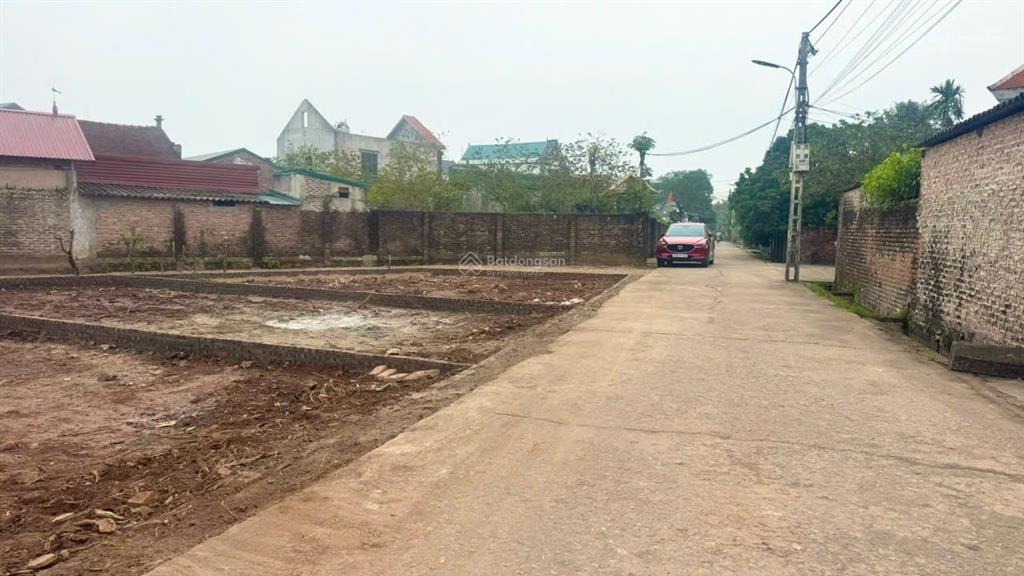 Giá hơn 1 tỷ, 90m2, trục chính 2 mặt tiền. đường ô tô tải thông tại hoàng diệu, chương mỹ