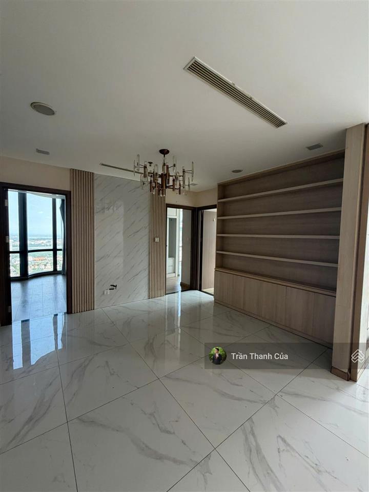 Bán nhanh 3pn officetel landmark 81. nội thất cơ bản phù hợp làm văn phòng, diện tích 122, sẵn sổ