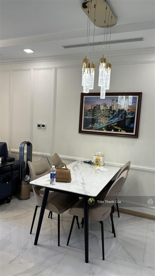 Bán căn hộ offictel 2pn landmark 81. diện tích 78m2, sẵn hợp đồng thuê, đang làm sổ gần có