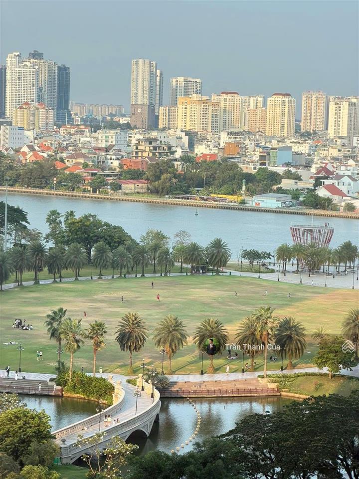 Series mua nhà để ở. căn hộ 2pn park 6. phòng khách rộng, view sông mát. sẵn sổ giá chỉ 14,2 tỷ