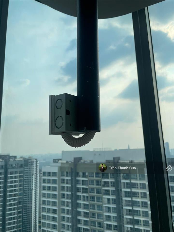Bán 4pn landmark 81. đầy đủ nội thất, sẵn sổ công chứng ngay.  0908 132 ***