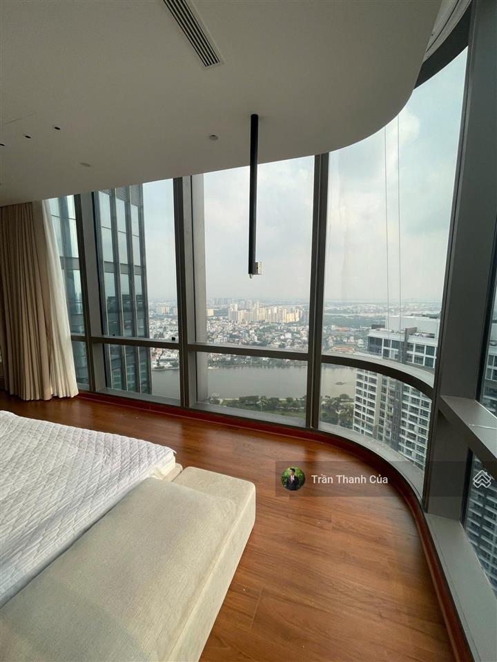 Bán 4pn landmark 81. đầy đủ nội thất, sẵn sổ công chứng ngay.  0908 132 ***