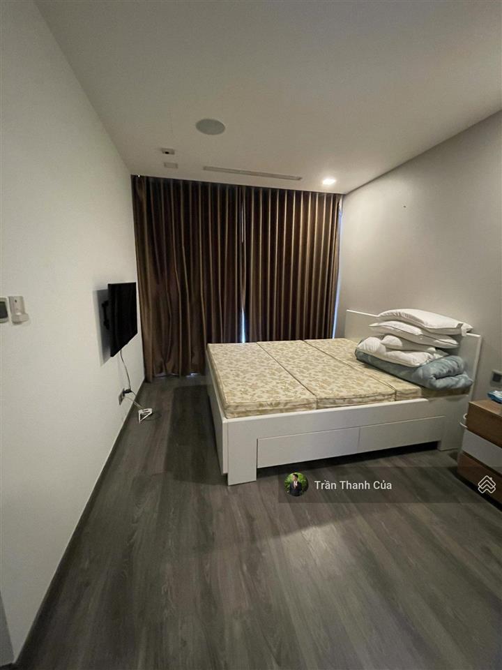 Cho thuê nhanh 2pn park 6. nhà đẹp view sông, có đảo bếp cực sang xịn mịn.  0908 132 ***