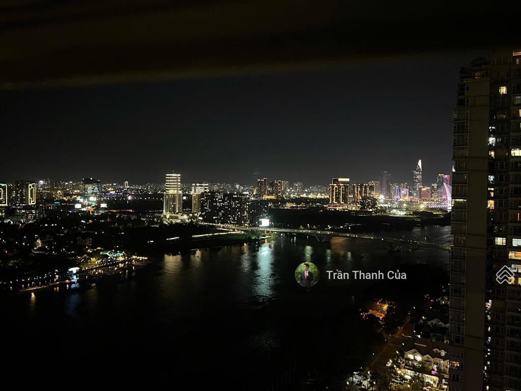 Đặc biệt. cho thuê 2pn view sông tại tòa central 1. trục hiếm khi cho thuê vì diện tích rộng