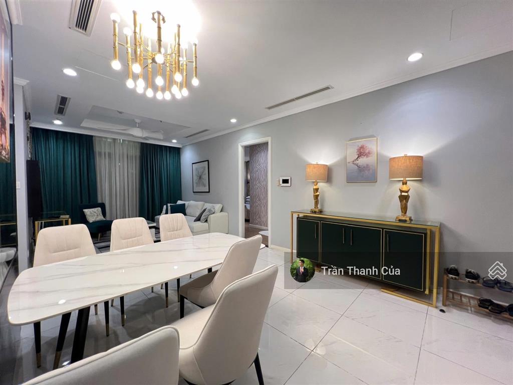 Đặc biệt. cho thuê 2pn view sông tại tòa central 1. trục hiếm khi cho thuê vì diện tích rộng