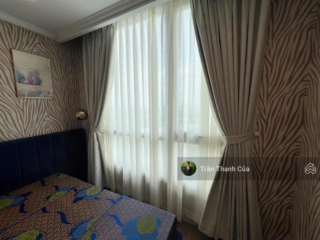 Đặc biệt. cho thuê 2pn view sông tại tòa central 1. trục hiếm khi cho thuê vì diện tích rộng