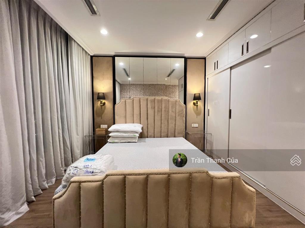 Đặc biệt. cho thuê 2pn view sông tại tòa central 1. trục hiếm khi cho thuê vì diện tích rộng
