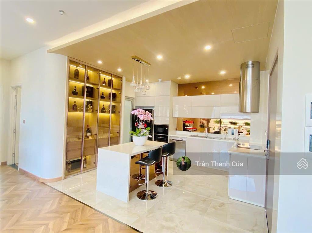 [tin xác thực] cho thuê penthouse 3pn diện tích 166m2, có tới 3wc và 3 ban công.  0908 132 ***