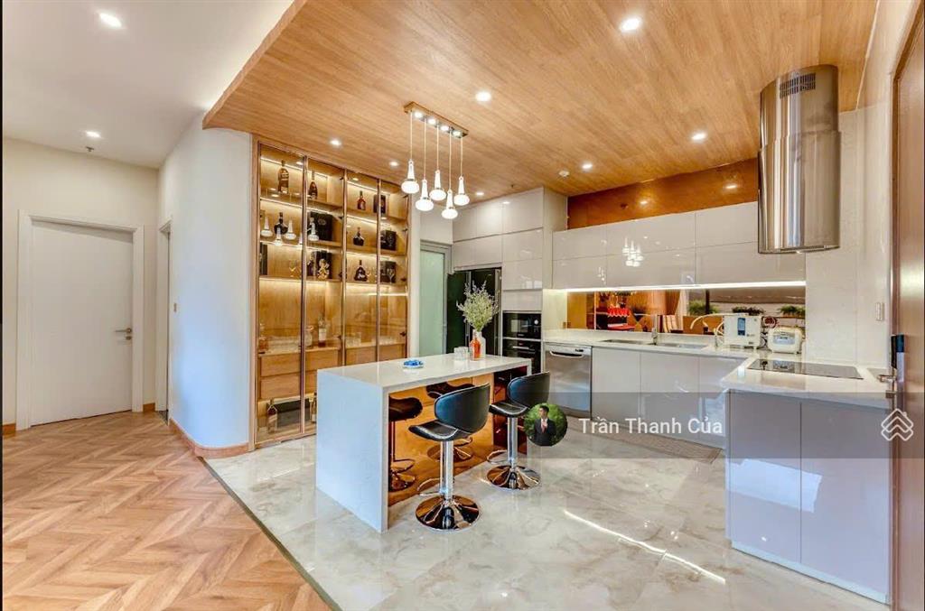 [tin xác thực] cho thuê penthouse 3pn diện tích 166m2, có tới 3wc và 3 ban công.  0908 132 ***