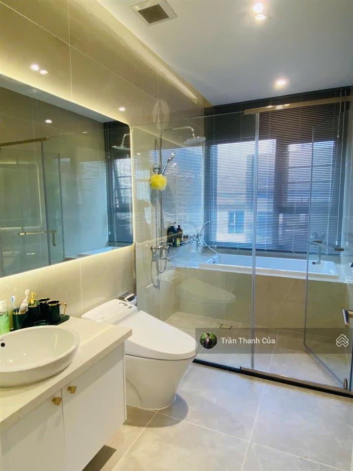 [tin xác thực] cho thuê penthouse 3pn diện tích 166m2, có tới 3wc và 3 ban công.  0908 132 ***