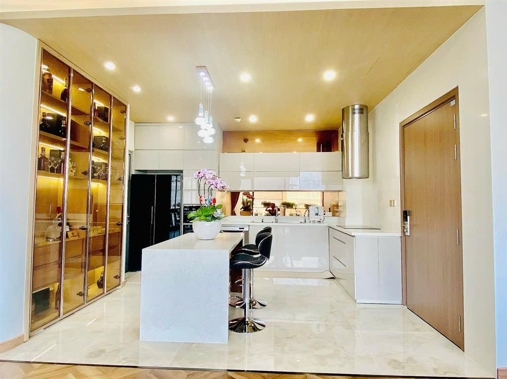 [tin xác thực] cho thuê penthouse 3pn diện tích 166m2, có tới 3wc và 3 ban công.  0908 132 ***