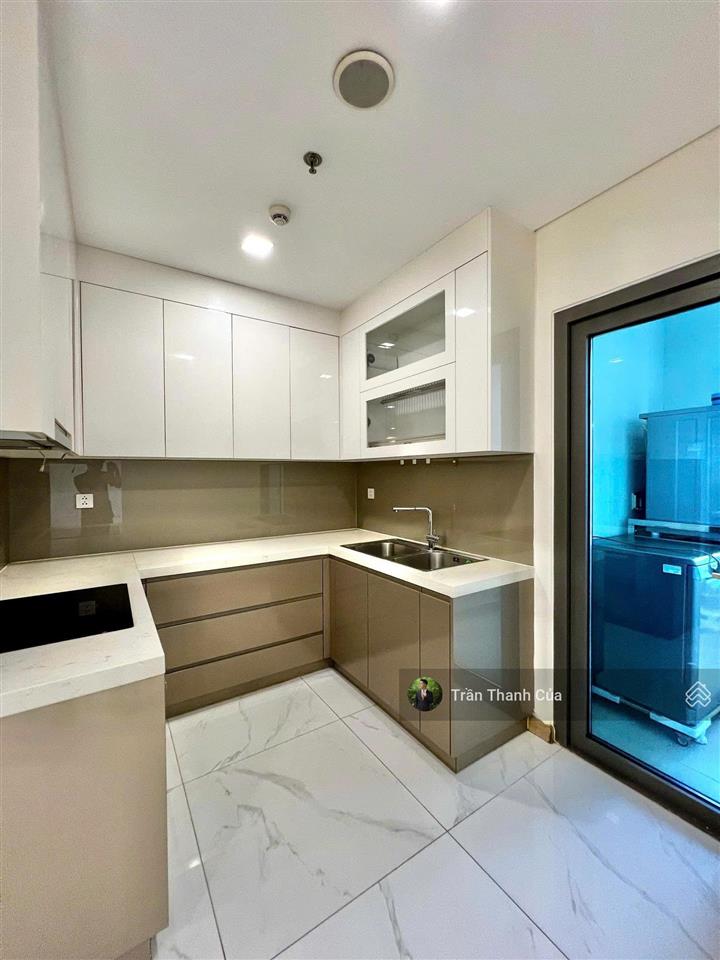 Cho thuê 4pn landmark 81. diện tích 172m2 đầy đủ nội thất, view triệu rưỡi đô.  0908 132 ***