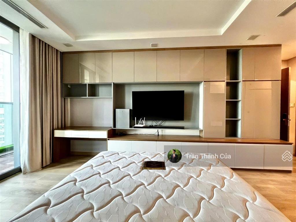 Cho thuê 4pn landmark 81. diện tích 172m2 đầy đủ nội thất, view triệu rưỡi đô.  0908 132 ***