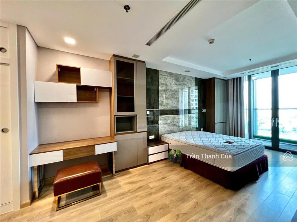 Cho thuê 4pn landmark 81. diện tích 172m2 đầy đủ nội thất, view triệu rưỡi đô.  0908 132 ***