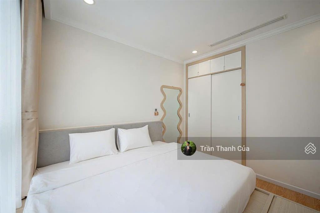 Cho thuê 3pn landmark 2. nhà đẹp view thoáng, đầy đủ nội thất decor. 