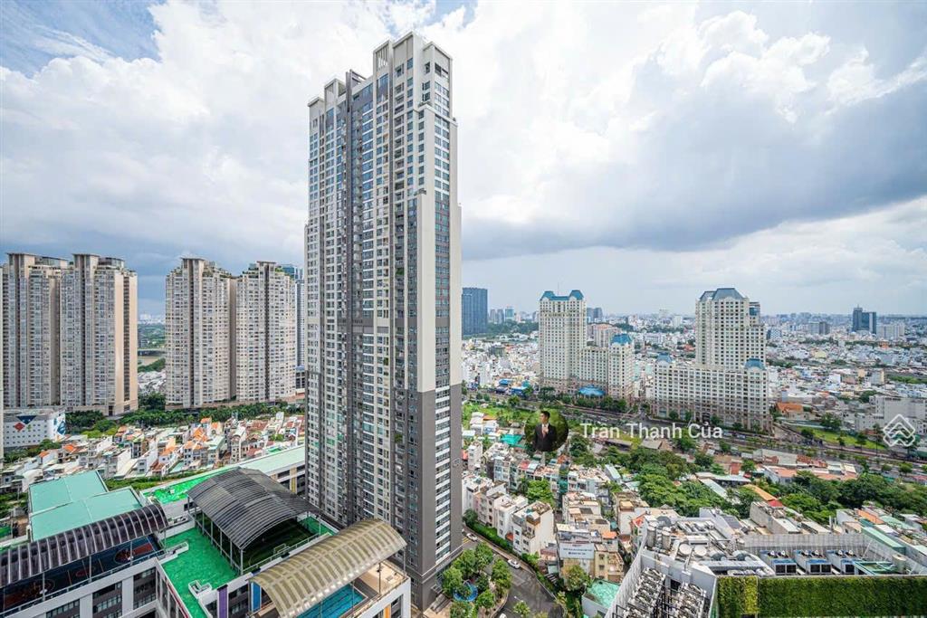 Cho thuê 3pn landmark 2. nhà đẹp view thoáng, đầy đủ nội thất decor. 